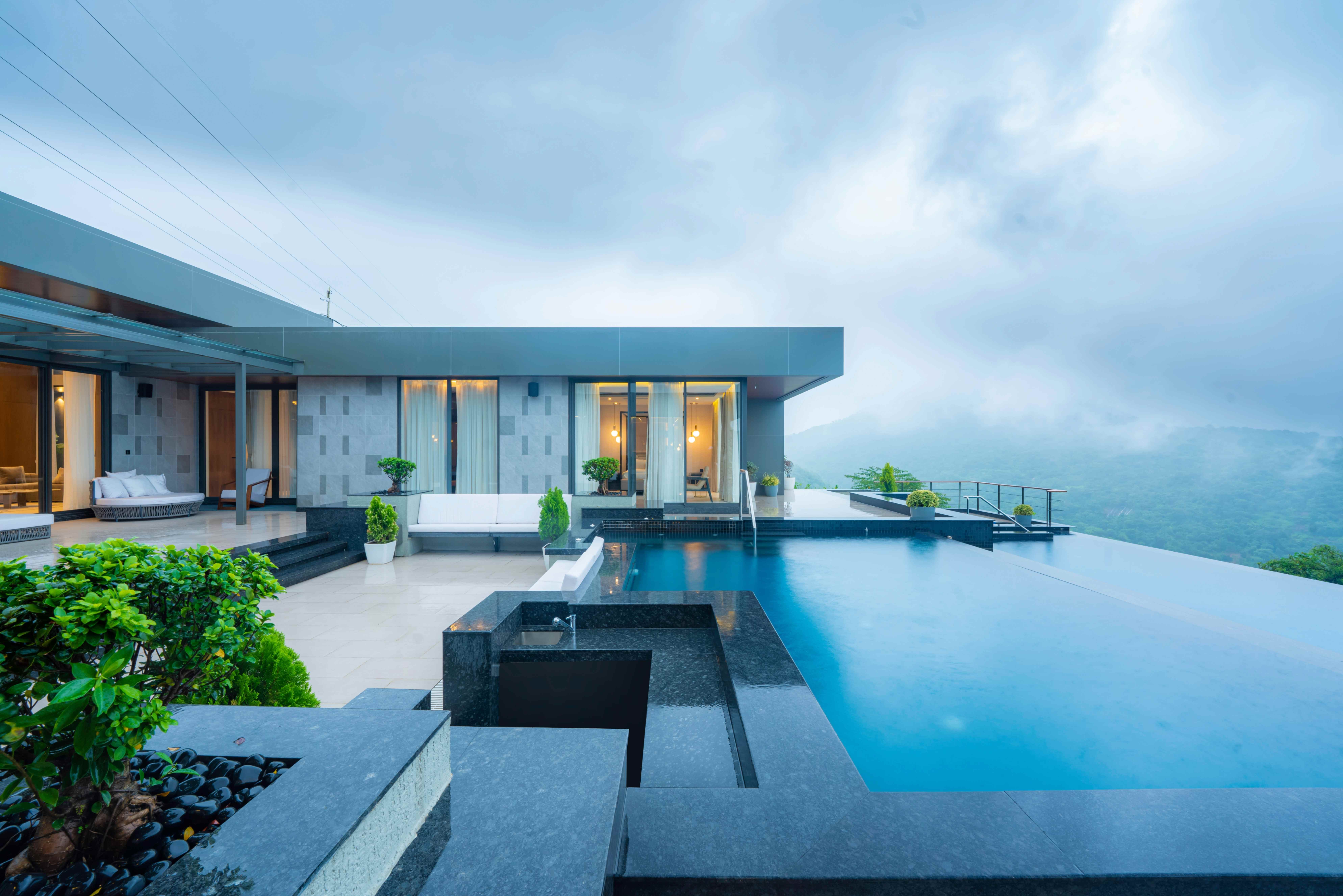Image - luxury bungalow for sale in Pune near Aamby valley 